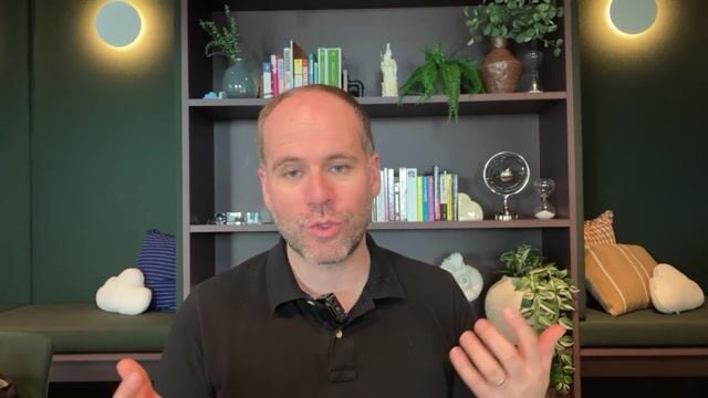 “Post-Quantum, Deepfakes & Agile SASE: Cloudflare One's Biggest Week”视频的缩略图